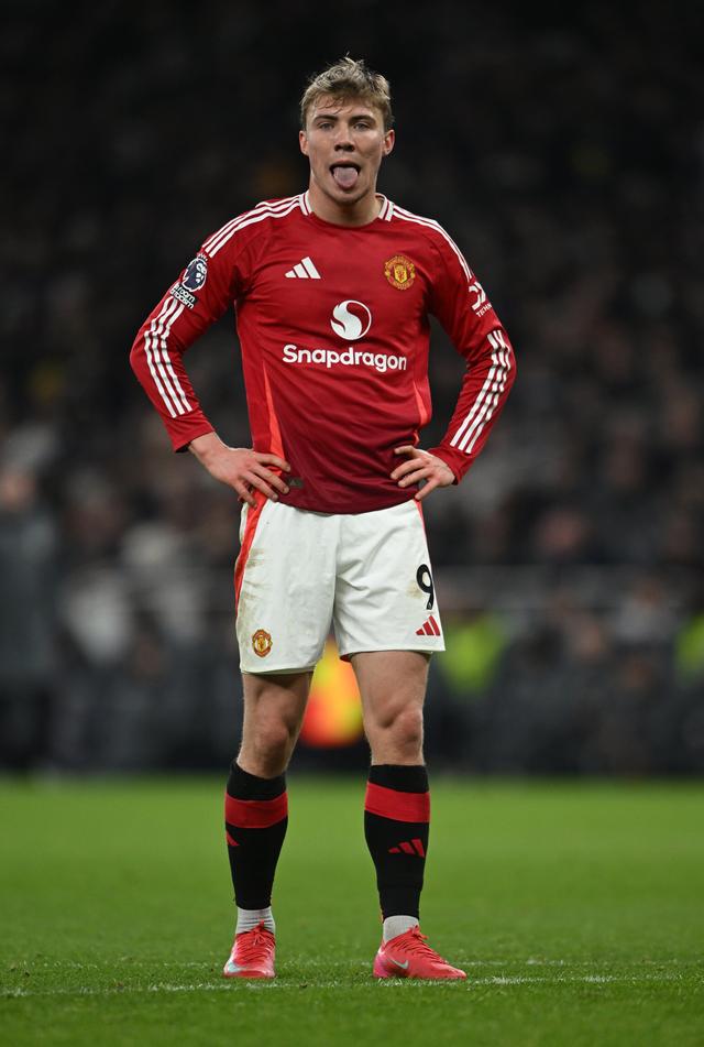 开云体育网站-关于托特纳姆热刺强势登顶，稳坐英超宝座的信息