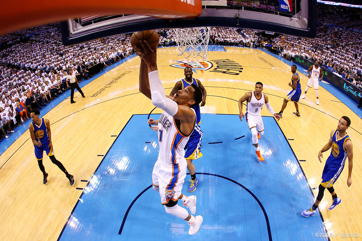 开云体育-捷克队成功逆袭，欧锦赛四强发挥出色