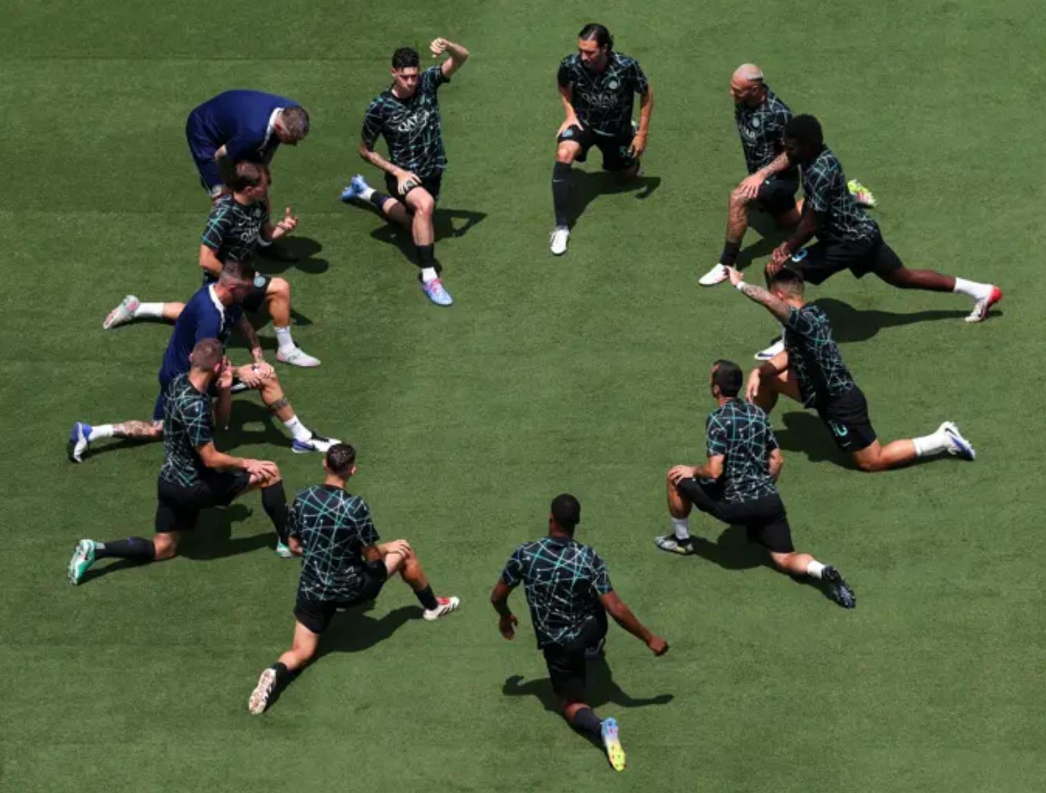 开云体育-老将领衔破门，帮助球队取得胜利