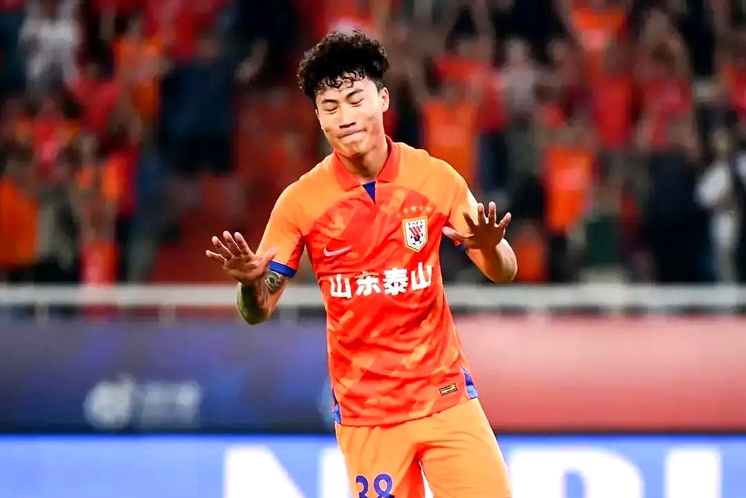 开云体育链接-外援单节砍下高分，带领球队获得胜利的简单介绍