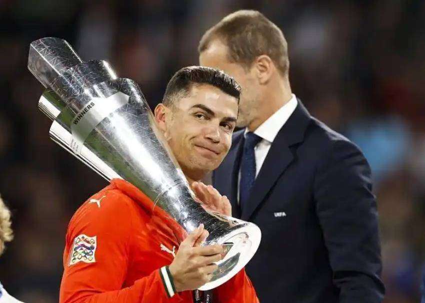 西班牙队在欧国联赛中打破记录夺冠