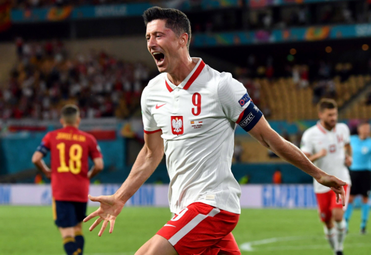 开云体育在线登录-紧张对决燃情进行：英格兰队全力争胜的简单介绍