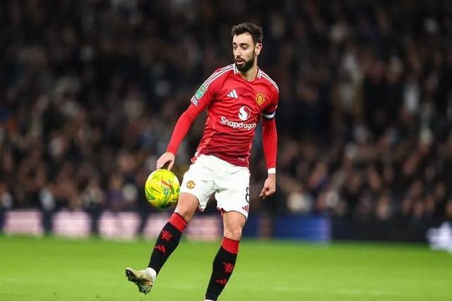 曼联憾负终场哨声，痛失关键胜利