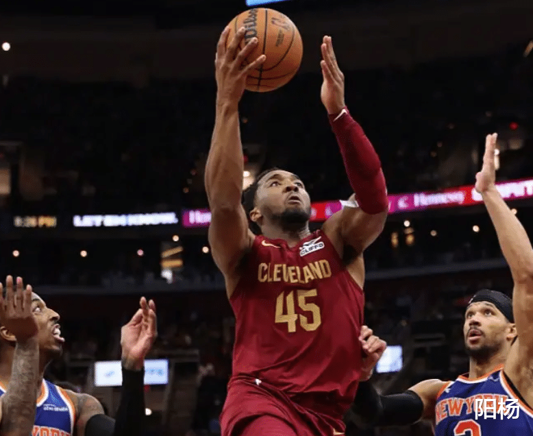 开云体育-尼克斯主场逆袭击败骑士